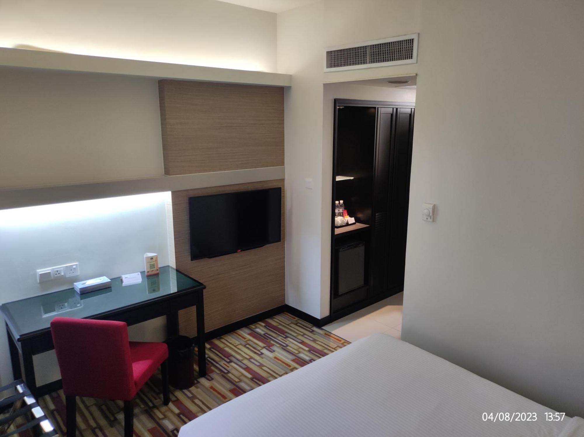 Harbour View Hotel Kuching Kültér fotó