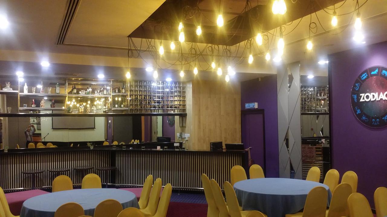 Harbour View Hotel Kuching Kültér fotó